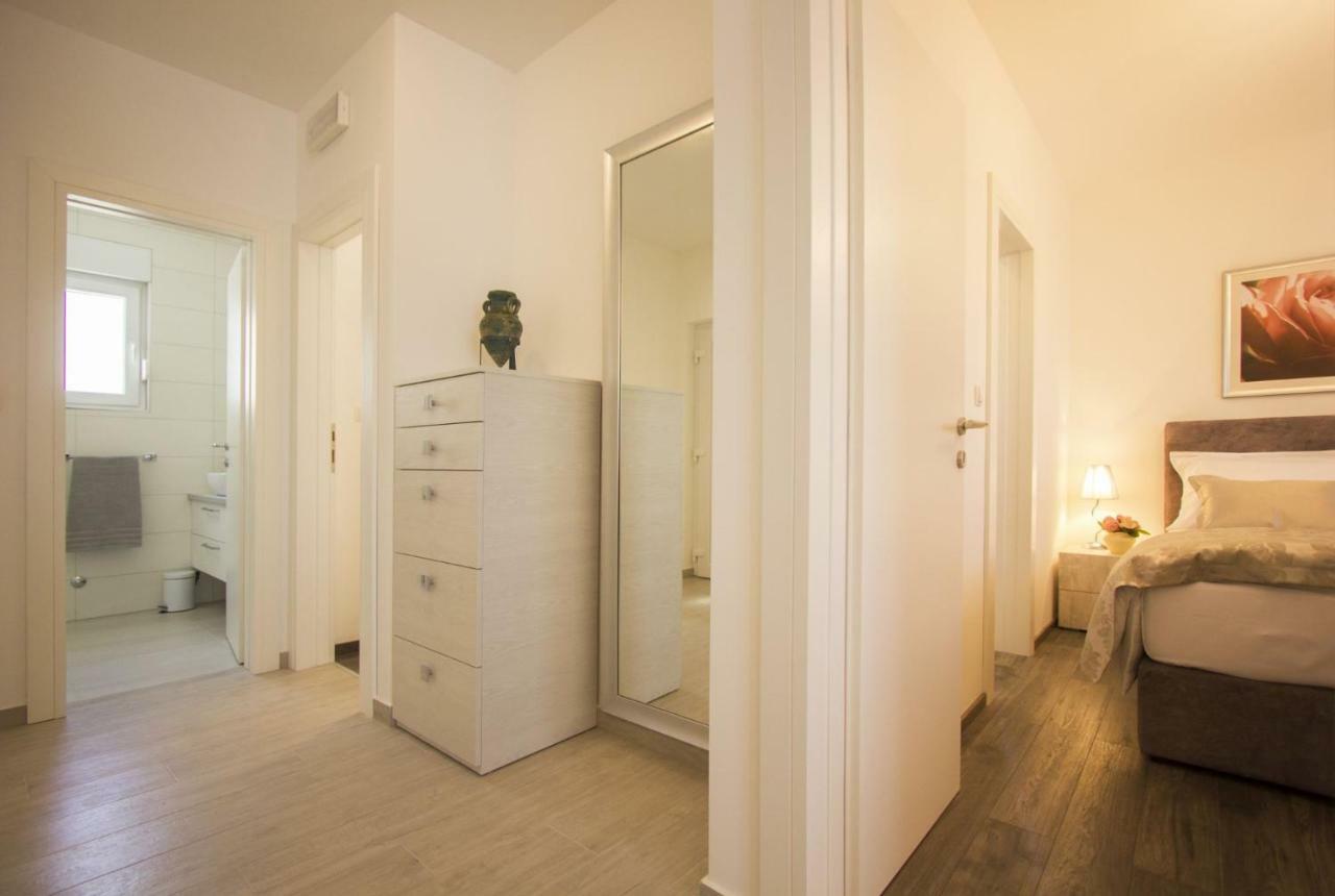 Paradise Lux Apartment Trogir Exterior foto